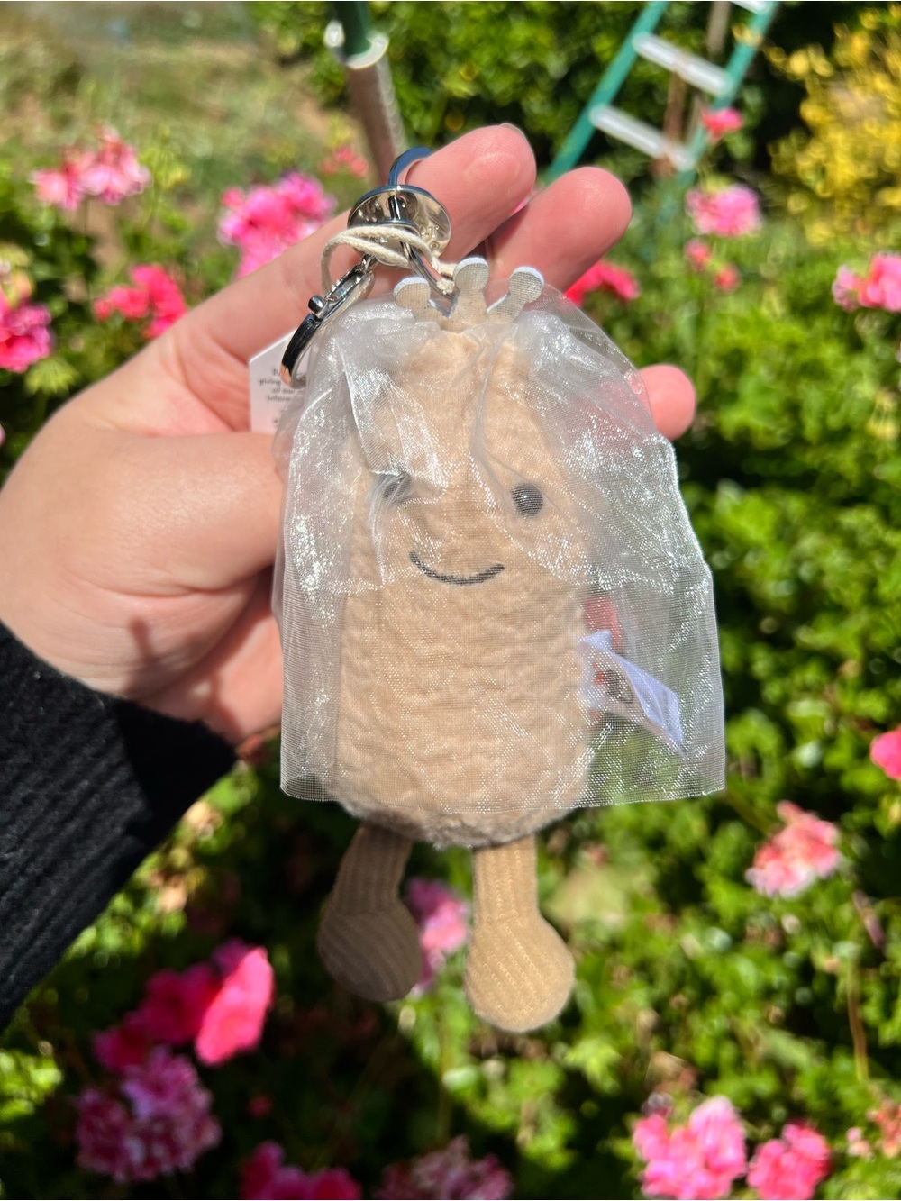 BRIDE PEANUT PLUSH KEYCHAIN